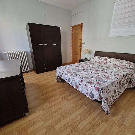 Piso En Estacion De Monforte De Lemos Appartement Buitenkant foto