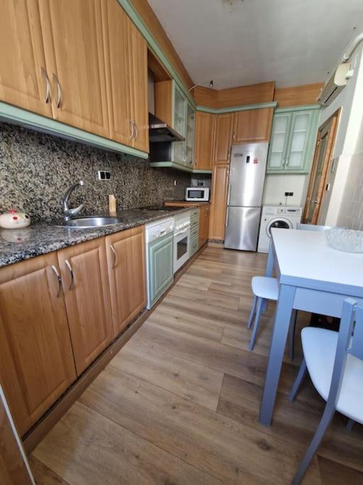 Piso En Estacion De Monforte De Lemos Appartement Buitenkant foto