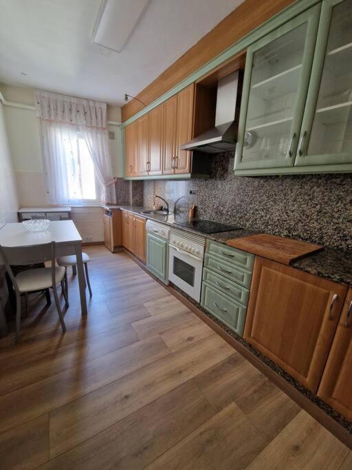 Piso En Estacion De Monforte De Lemos Appartement Buitenkant foto