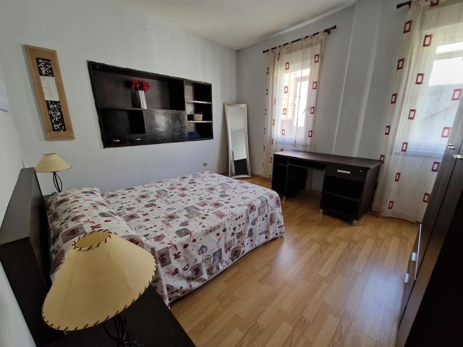 Piso En Estacion De Monforte De Lemos Appartement Buitenkant foto